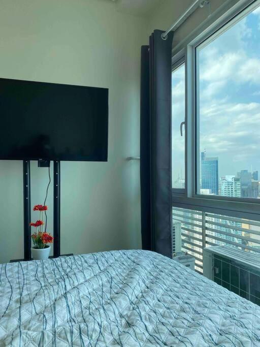 Makati Penthouse With Stunning City Skyline View Manila Eksteriør billede