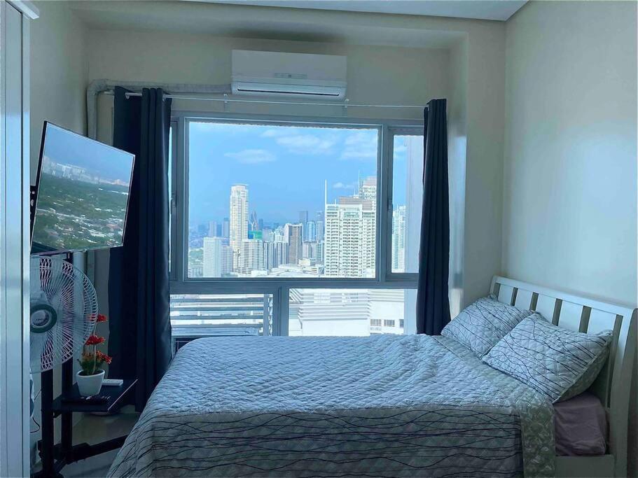 Makati Penthouse With Stunning City Skyline View Manila Eksteriør billede