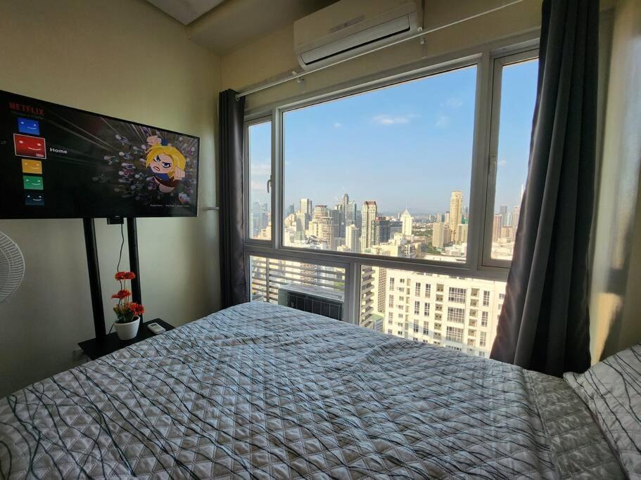 Makati Penthouse With Stunning City Skyline View Manila Eksteriør billede